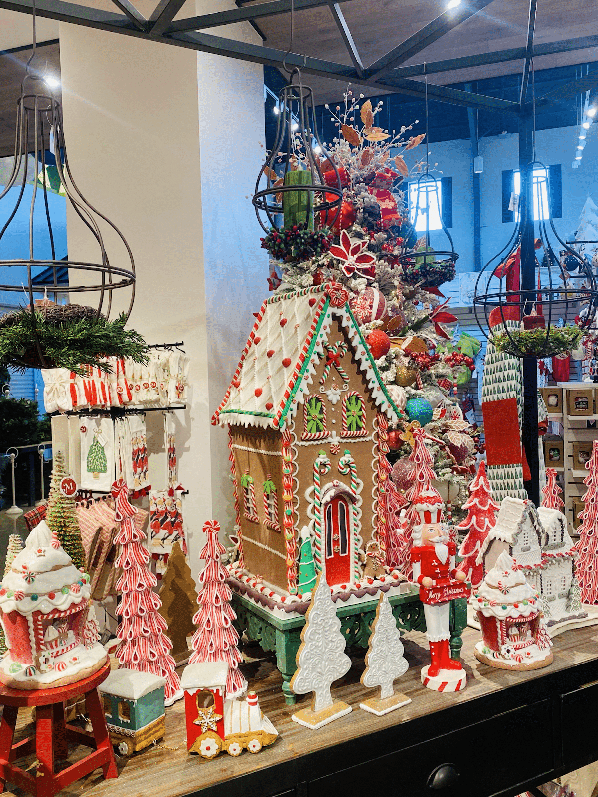 Christmas Decoration Store